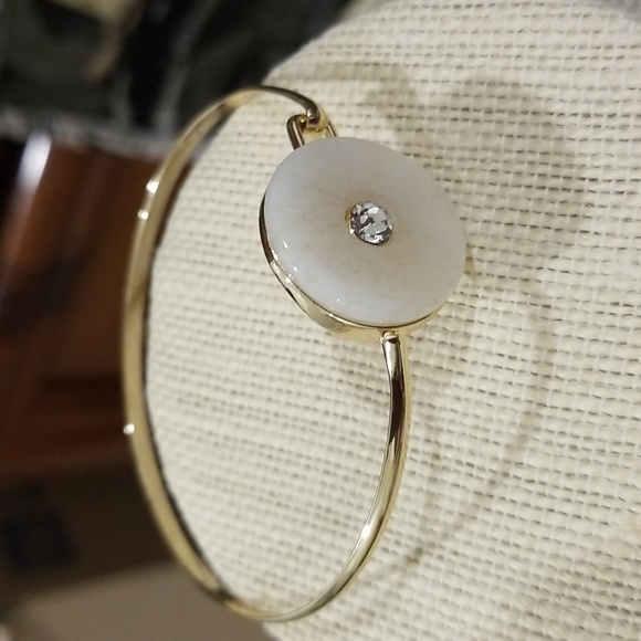 Jewelry - Picture 2 of 5